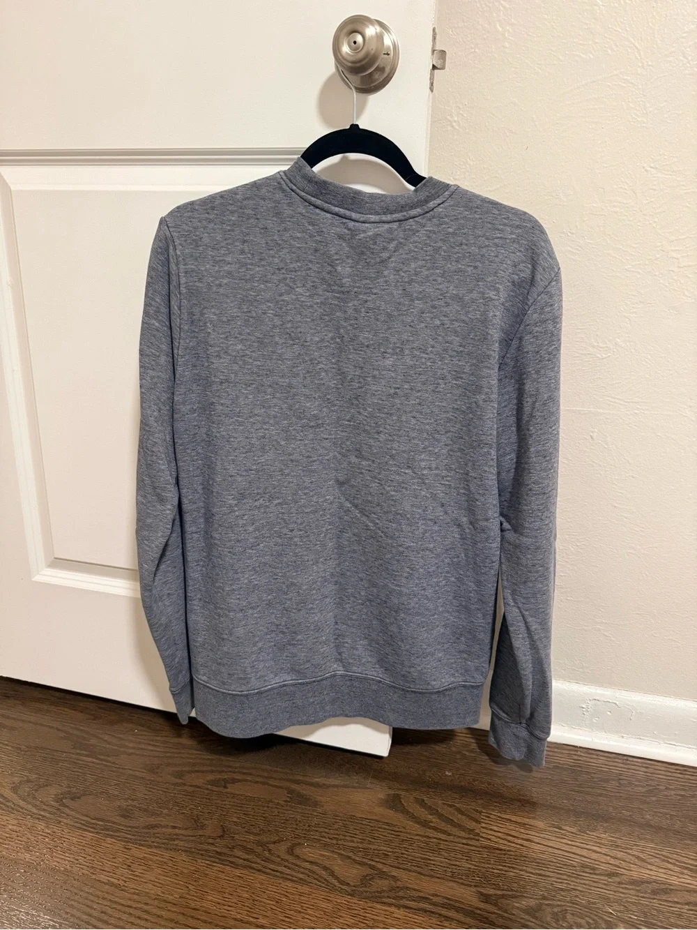 The North Face Crewneck Sweatshirt - Heather Gray Blue